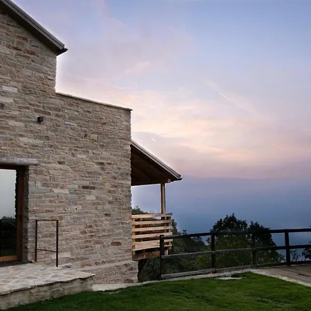 Palu Lejlighed Brosso